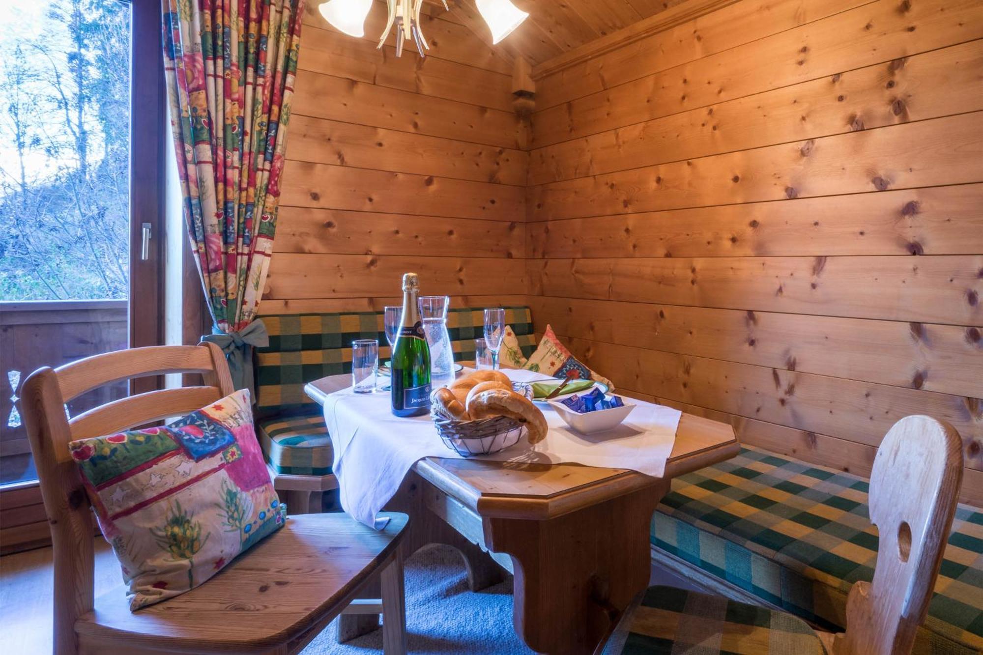 Aparthotel Gallahaus Zell am Ziller Pokoj fotografie